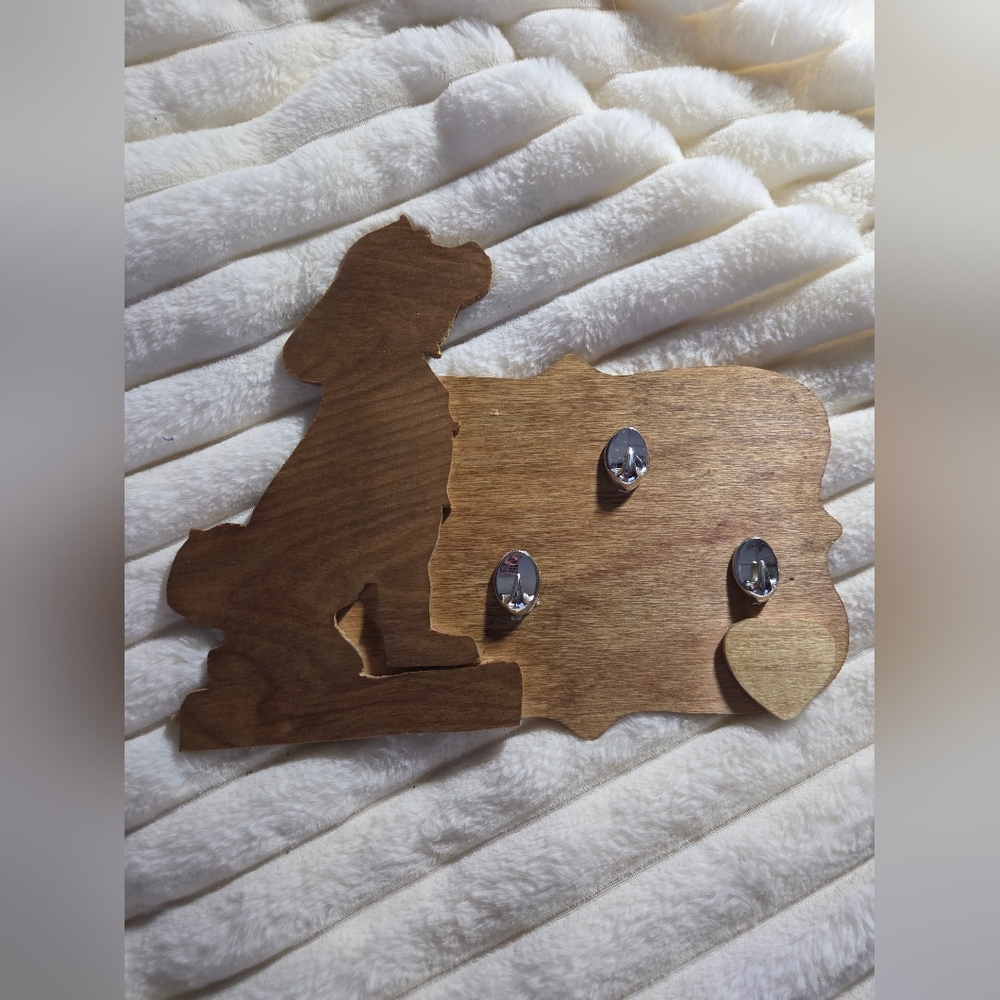 Wooden Dog  Wall Hook Rack in Warm Brown 7.5x 9 Hold Keys And Leash